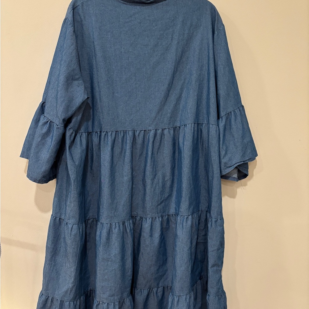 Women’s XL Blue Denim Tiered Dress Lightweight with Bell Sleeves EUC - Picture 2 of 5